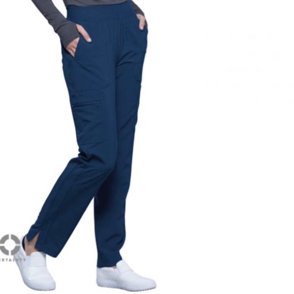 Petite Mid-rise Tapered Leg Scrub Pant (Navy)